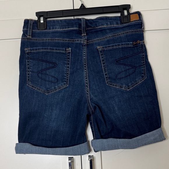Seven7 Women's Denim Shorts - Picture 8 of 8